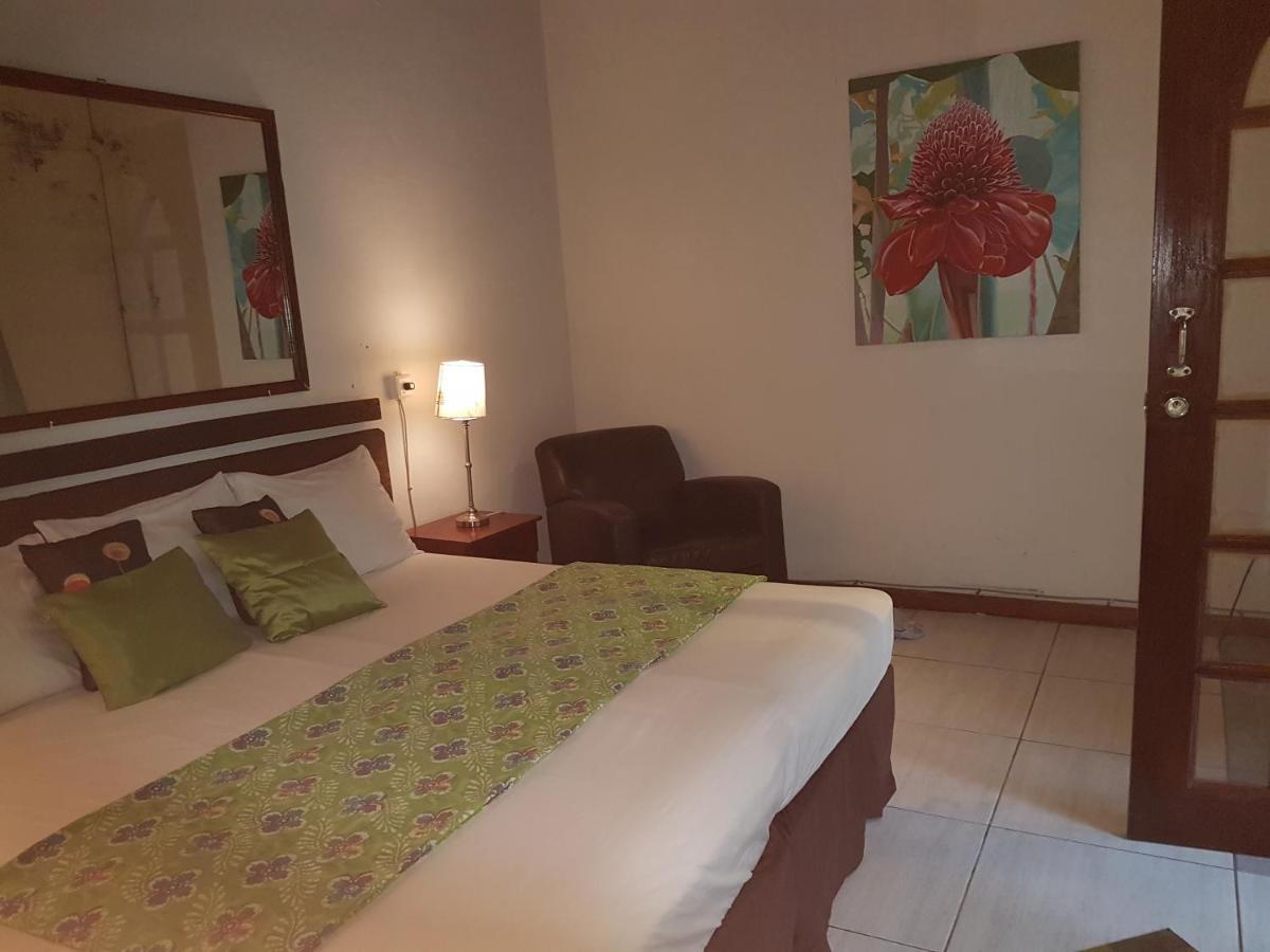 Hibiscus Valley Inn Мариго Экстерьер фото