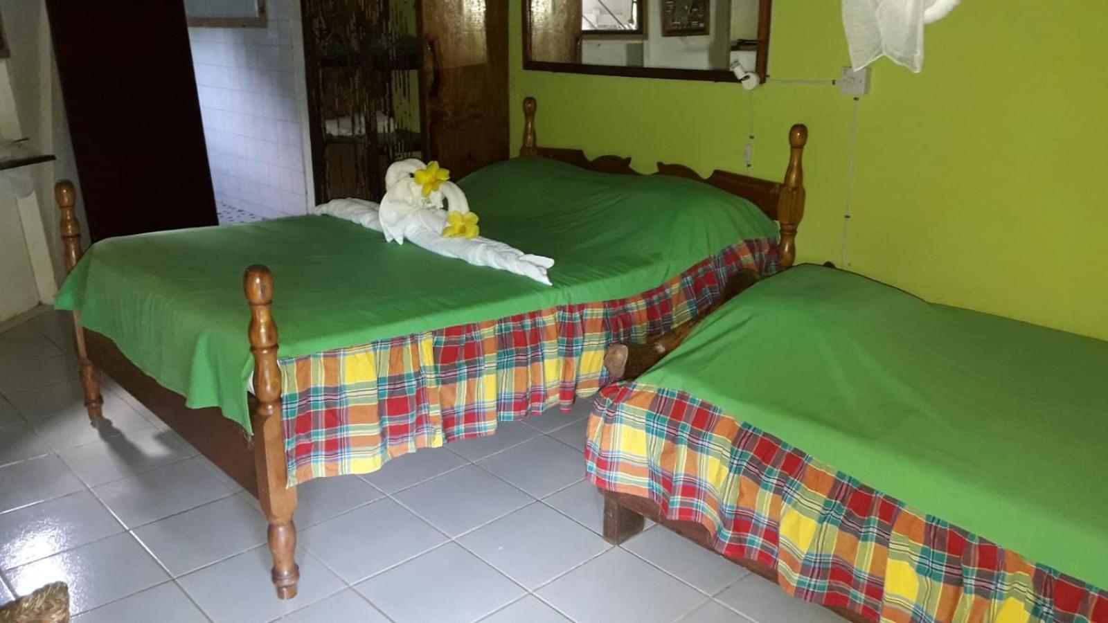 Hibiscus Valley Inn Мариго Экстерьер фото