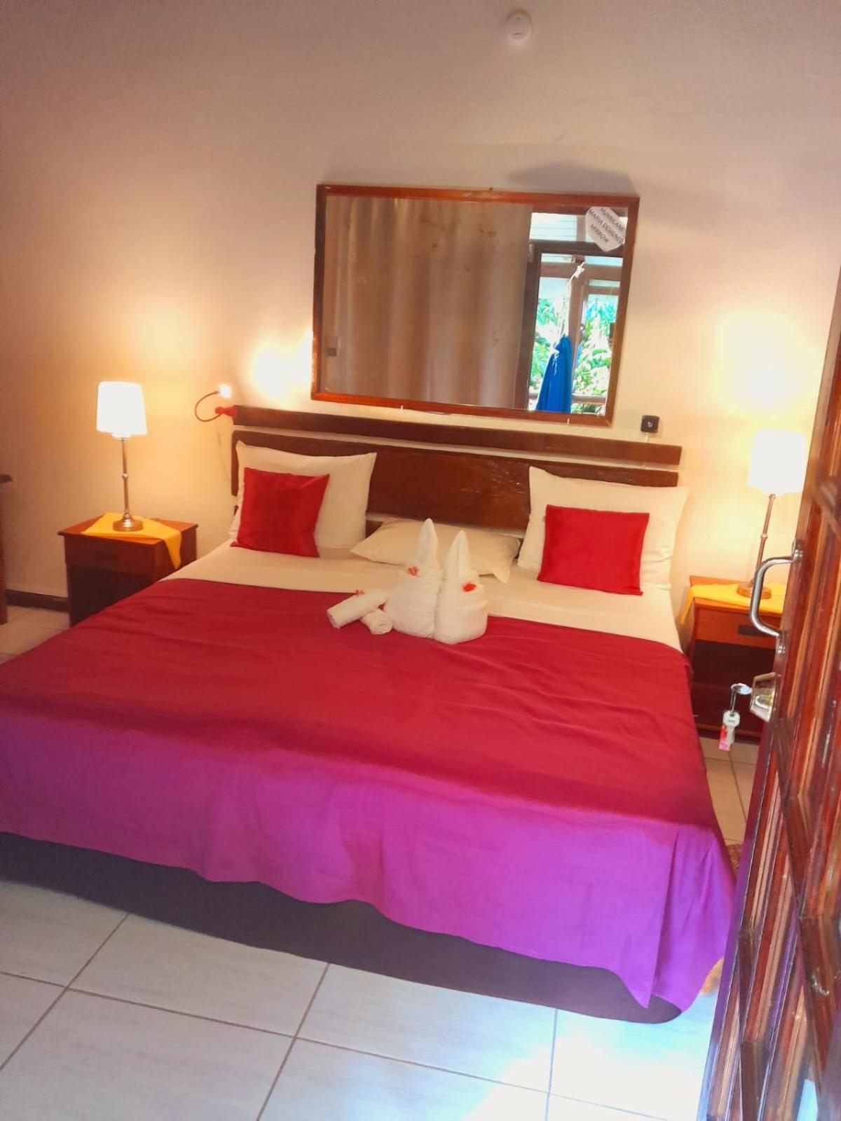 Hibiscus Valley Inn Мариго Экстерьер фото